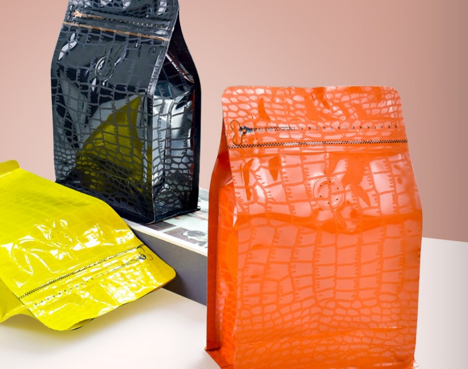 Textured custom flat-bottom PackFortune bags